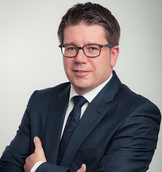 Dirk Holz: