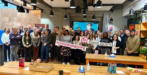 In 2025, basis.point members recorded 4,232 volunteer hours by 327 volunteers from 28 companies, dedicating time, creativity, and expertise to initiatives that directly benefit children and young people.