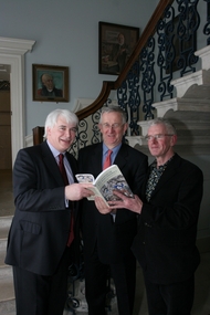 (l-r) Ken O'Brien, editor FINANCE Magazine, Professor Antoin Murphy, Triniy College Dublin and Professor Cormac O'Grada, UCD pictured at the launch of Antoin Murphy's new book <i>The Genesis of Macroeconomics</i>.